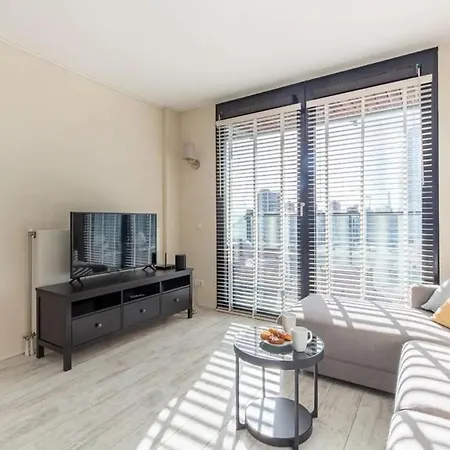 Apartment With Stunning Views *