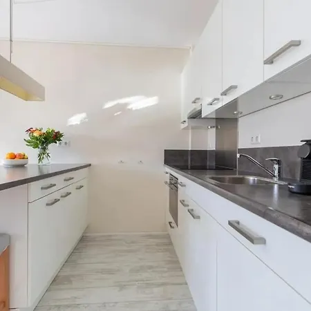 Apartment With Stunning Views *